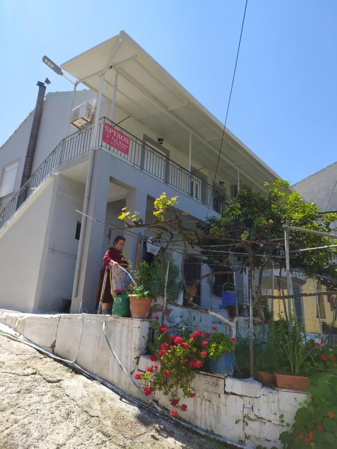 Appartement Spiros Full House In Marathias Extérieur photo